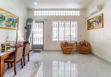 1 Bedroom Apartment For Sale - Phsar Chas,  Daun Penh, Phnom Penh thumbnail