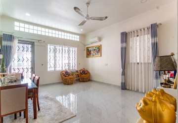 1 Bedroom Apartment For Sale - Phsar Chas,  Daun Penh, Phnom Penh thumbnail