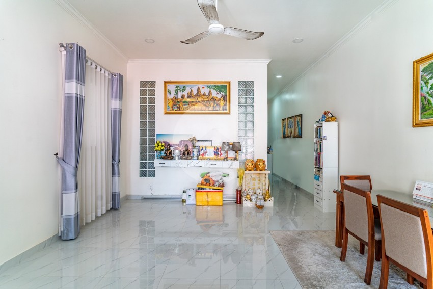 1 Bedroom Apartment For Sale - Phsar Chas,  Daun Penh, Phnom Penh