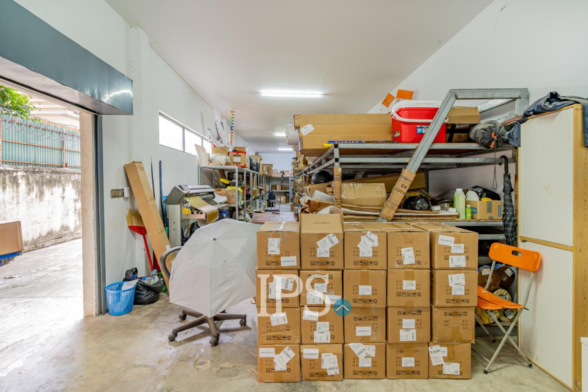 233 Sqm Retail Space For Rent - Chakto Mukh, Phnom Penh