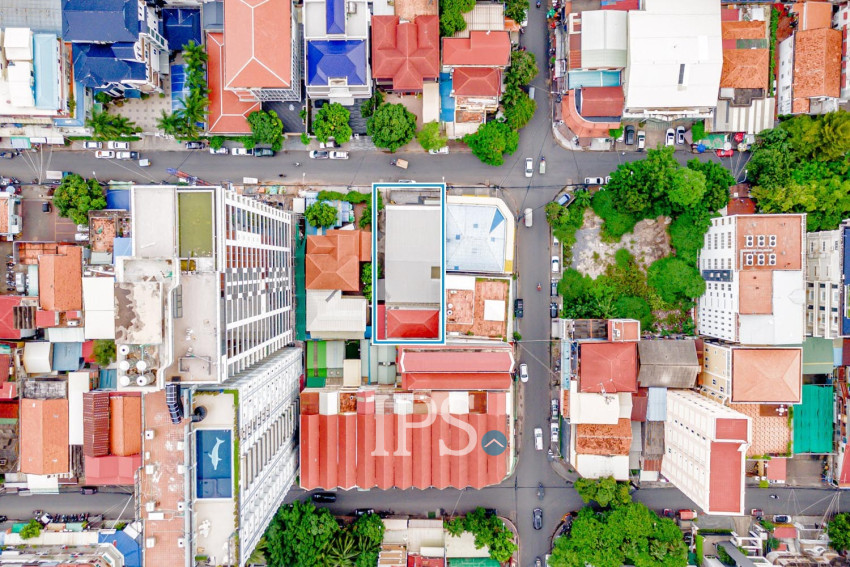 233 Sqm Retail Space For Rent - Chakto Mukh, Phnom Penh