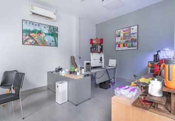 233 Sqm Retail Space For Rent - Chakto Mukh, Phnom Penh thumbnail