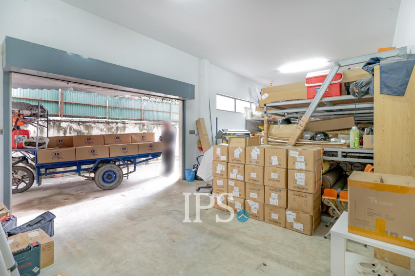 233 Sqm Retail Space For Rent - Chakto Mukh, Phnom Penh