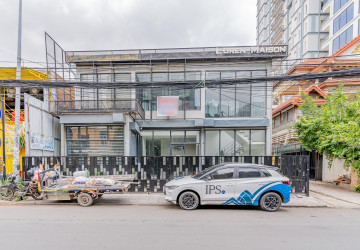 233 Sqm Retail Space For Rent - Chakto Mukh, Phnom Penh thumbnail