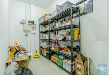 233 Sqm Retail Space For Rent - Chakto Mukh, Phnom Penh thumbnail