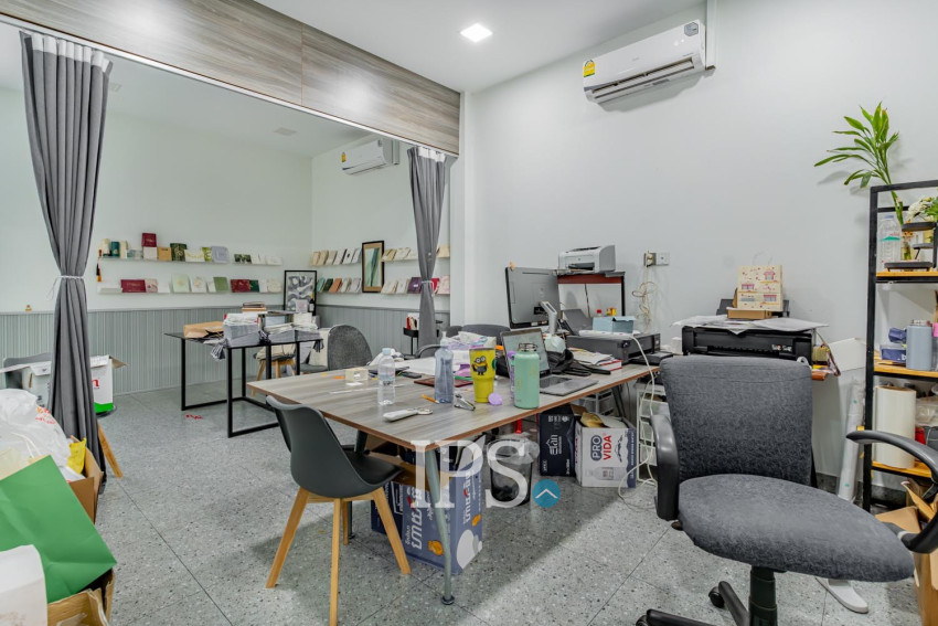 233 Sqm Retail Space For Rent - Chakto Mukh, Phnom Penh