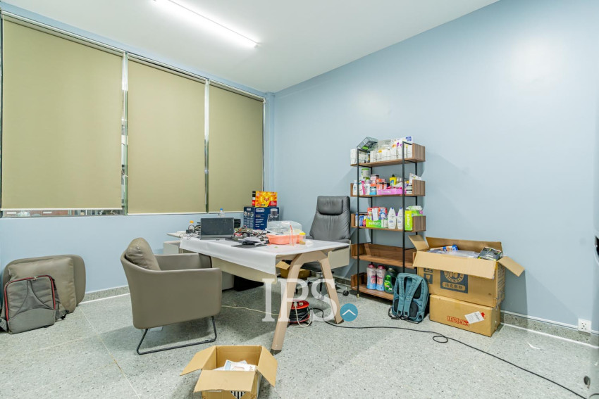 233 Sqm Retail Space For Rent - Chakto Mukh, Phnom Penh