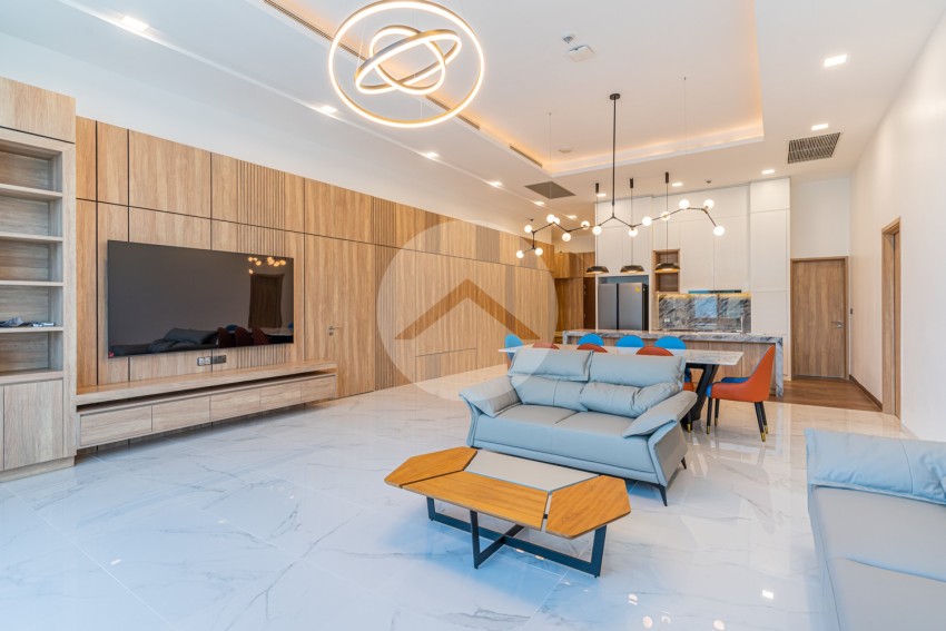 4 Bedroom Condo For Rent - Tonle Bassac, Phnom Penh