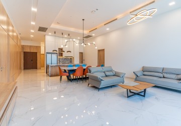 4 Bedroom Condo For Rent - Tonle Bassac, Phnom Penh thumbnail