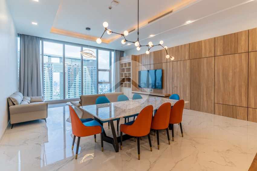 4 Bedroom Condo For Rent - Tonle Bassac, Phnom Penh