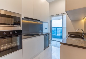 4 Bedroom Condo For Rent - Tonle Bassac, Phnom Penh thumbnail