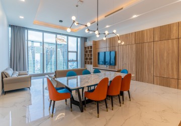 4 Bedroom Condo For Rent - Tonle Bassac, Phnom Penh thumbnail