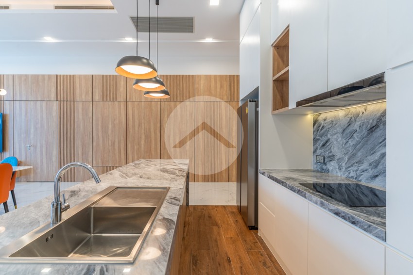 4 Bedroom Condo For Rent - Tonle Bassac, Phnom Penh