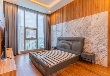 4 Bedroom Condo For Rent - Tonle Bassac, Phnom Penh thumbnail