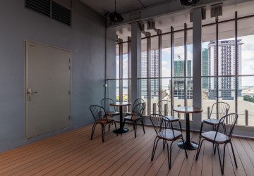 4 Bedroom Condo For Rent - Tonle Bassac, Phnom Penh thumbnail