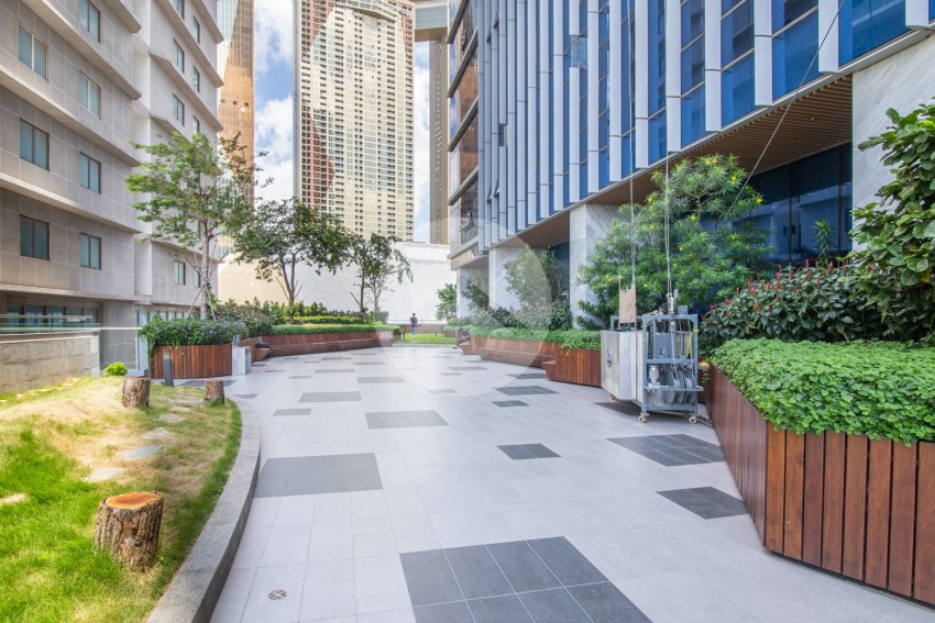 4 Bedroom Condo For Rent - Tonle Bassac, Phnom Penh