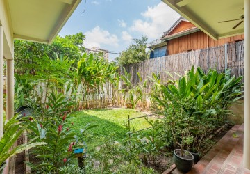 5 Bedroom Villa For Rent - BKK3, Phnom Penh thumbnail