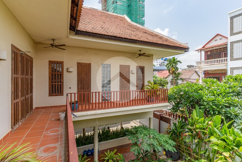 5 Bedroom Villa For Rent - BKK3, Phnom Penh