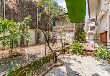 5 Bedroom Villa For Rent - BKK3, Phnom Penh thumbnail