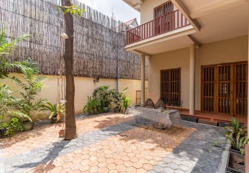 5 Bedroom Villa For Rent - BKK3, Phnom Penh thumbnail