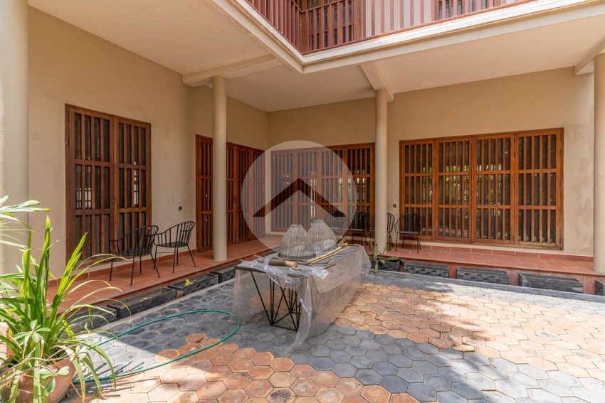 5 Bedroom Villa For Rent - BKK3, Phnom Penh