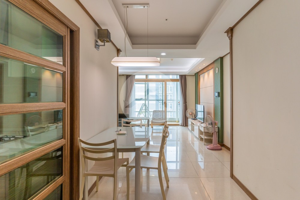 16th Floor 2 Bedroom Condo For Sale - DeCastle Royal, BKK1, Phnom Penh - Image 5
