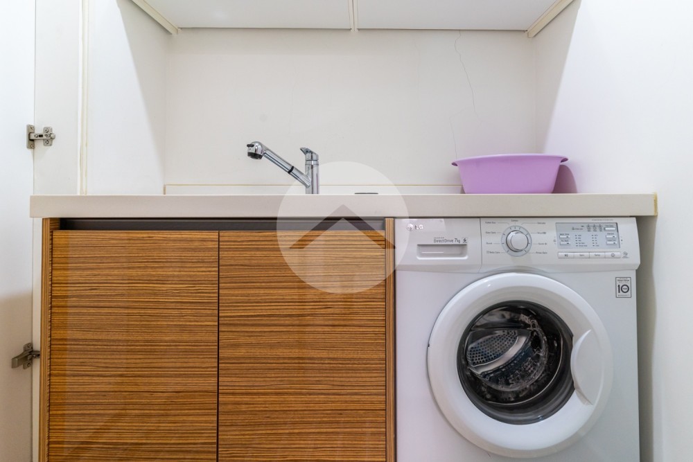 16th Floor 2 Bedroom Condo For Sale - DeCastle Royal, BKK1, Phnom Penh - Image 15