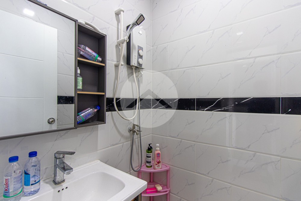 1 Bedroom Flat House For Rent - Svay Dangkum, Siem Reap - Image 14