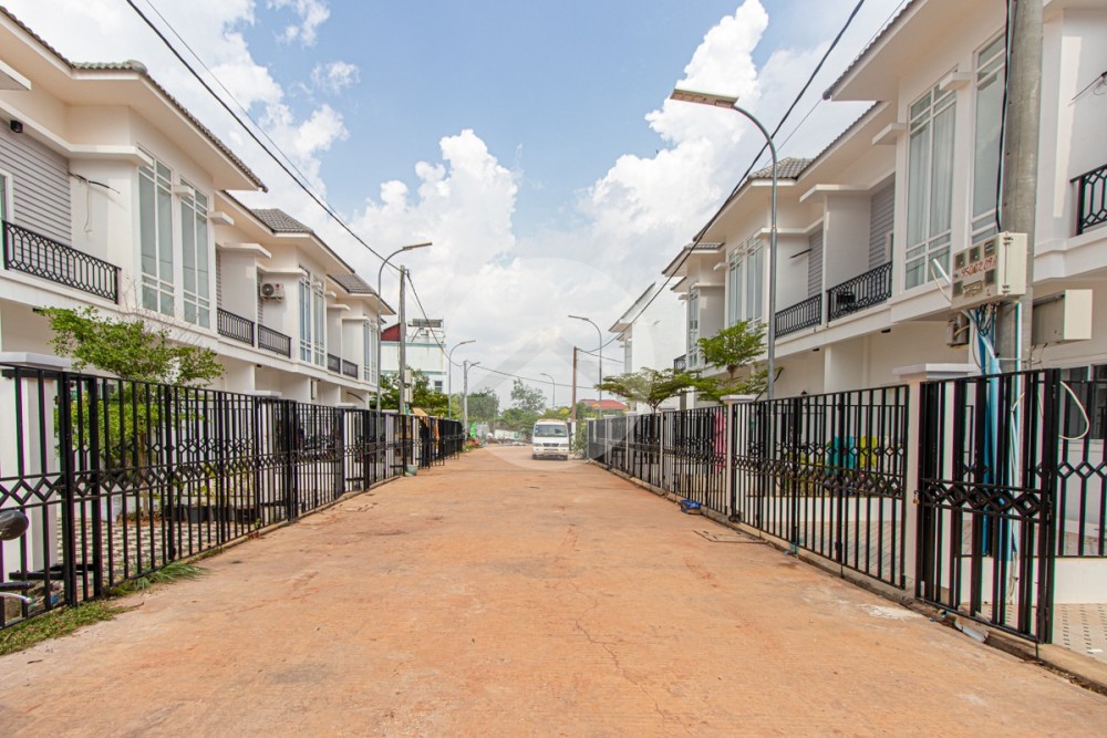 1 Bedroom Flat House For Rent - Svay Dangkum, Siem Reap - Image 18