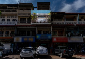 Renovated 2 Bedroom Apartment For Rent - Mittapheap, Phnom Penh thumbnail