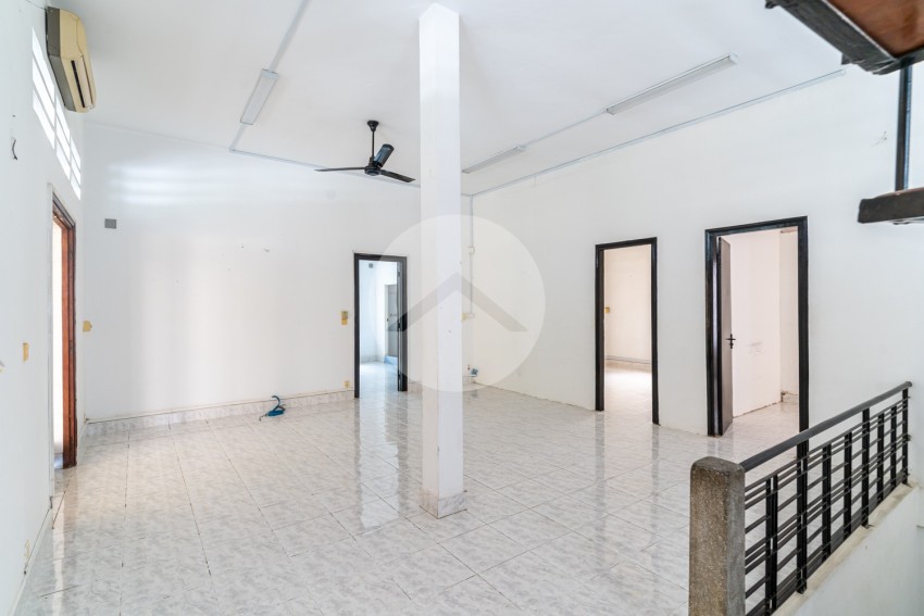 450 Sqm Commercial Villa For Rent - BKK1, Phnom Penh