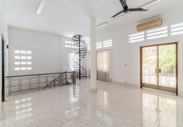 450 Sqm Commercial Villa For Rent - BKK1, Phnom Penh thumbnail