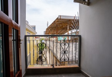 2 Bedroom Serviced Apartment For Rent - BKK3, Phnom Penh thumbnail