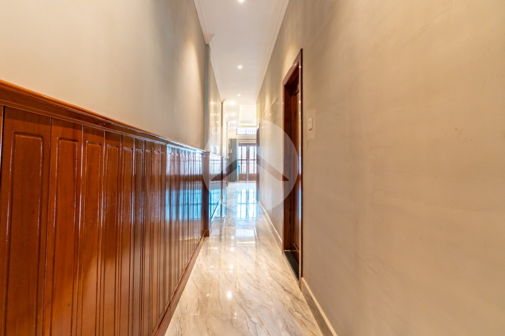 2 Bedroom Serviced Apartment For Rent - BKK3, Phnom Penh - Image 11