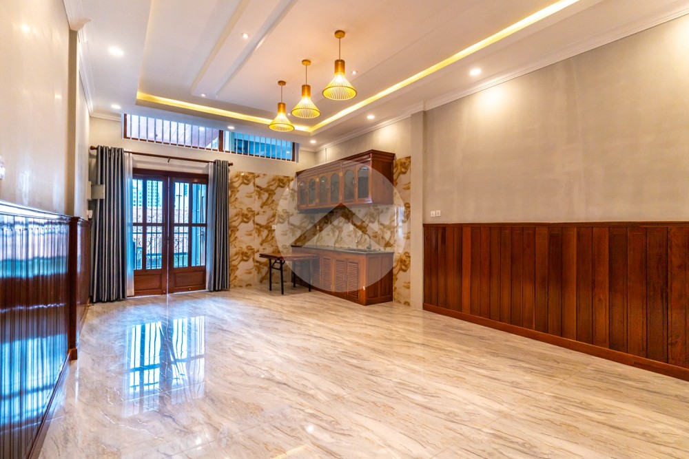 2 Bedroom Serviced Apartment For Rent - BKK3, Phnom Penh - Image 3