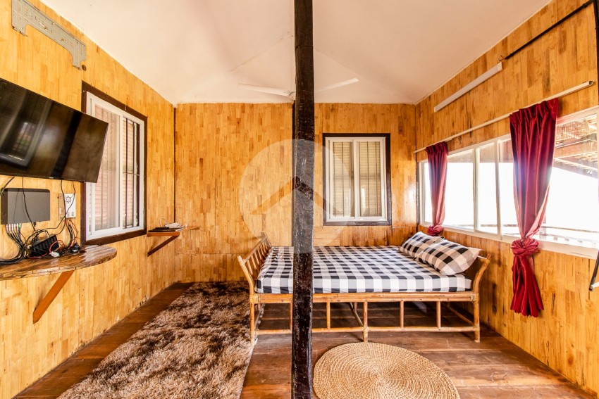 1 Bedroom Wooden House For Rent - Sangkat Siem Reap, Siem Reap