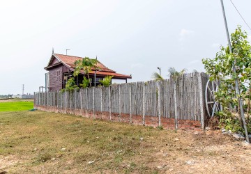 1 Bedroom Wooden House For Rent - Sangkat Siem Reap, Siem Reap thumbnail