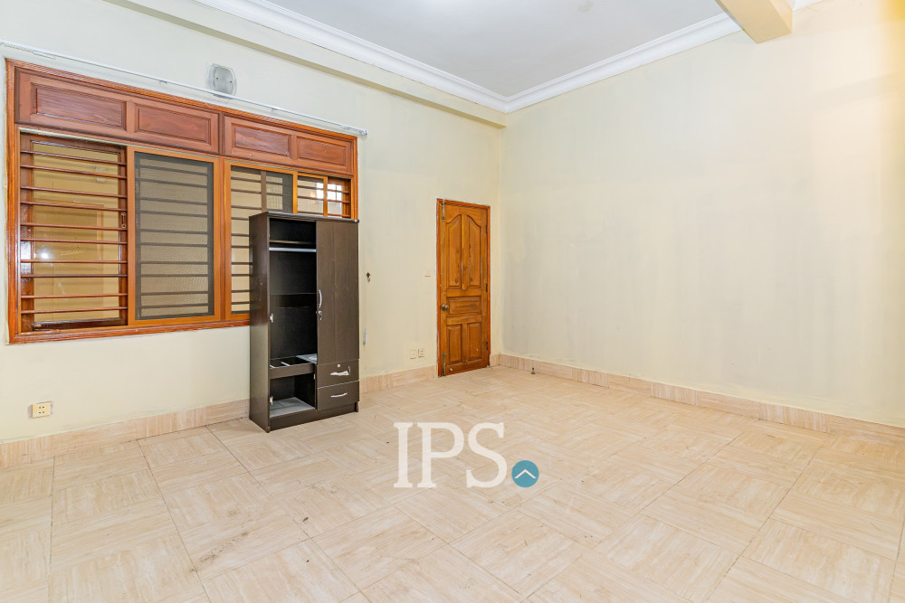 4 Bedroom Townhouse For Sale - Tonle Bassac, Phnom Penh - Image 13 4 Bedroom Townhouse For Sale - Tonle Bassac, Phnom Penh - Image 13