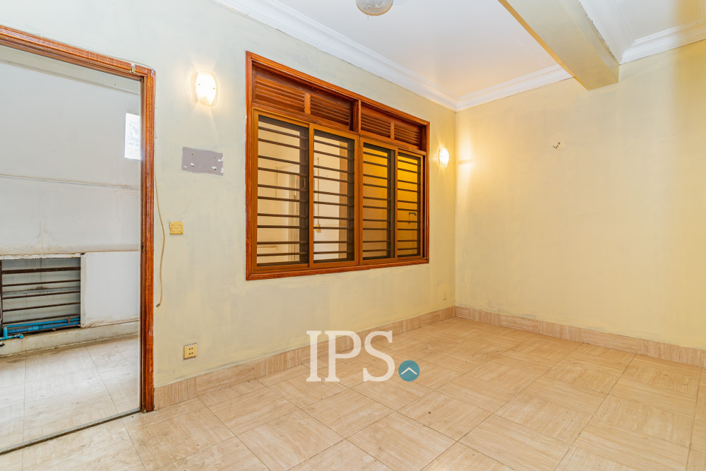 4 Bedroom Townhouse For Sale - Tonle Bassac, Phnom Penh - Image 15 4 Bedroom Townhouse For Sale - Tonle Bassac, Phnom Penh - Image 15