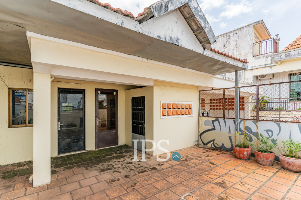 4 Bedroom Townhouse For Sale - Tonle Bassac, Phnom Penh - Image 27 4 Bedroom Townhouse For Sale - Tonle Bassac, Phnom Penh - Image 27