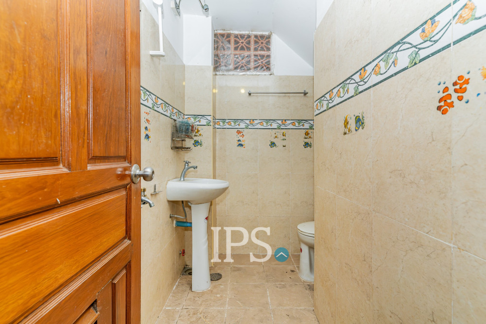 4 Bedroom Townhouse For Sale - Tonle Bassac, Phnom Penh - Image 21 4 Bedroom Townhouse For Sale - Tonle Bassac, Phnom Penh - Image 21