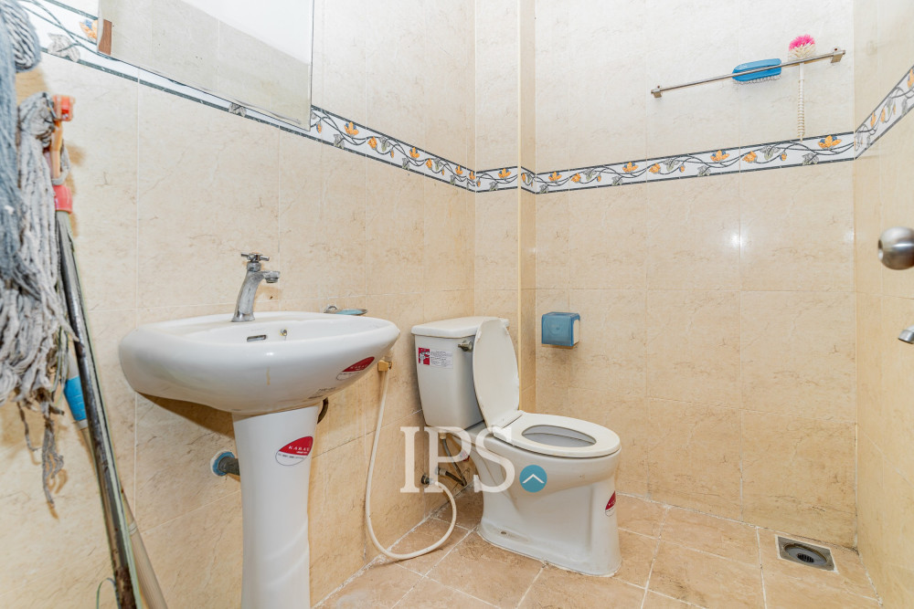 4 Bedroom Townhouse For Sale - Tonle Bassac, Phnom Penh - Image 19 4 Bedroom Townhouse For Sale - Tonle Bassac, Phnom Penh - Image 19