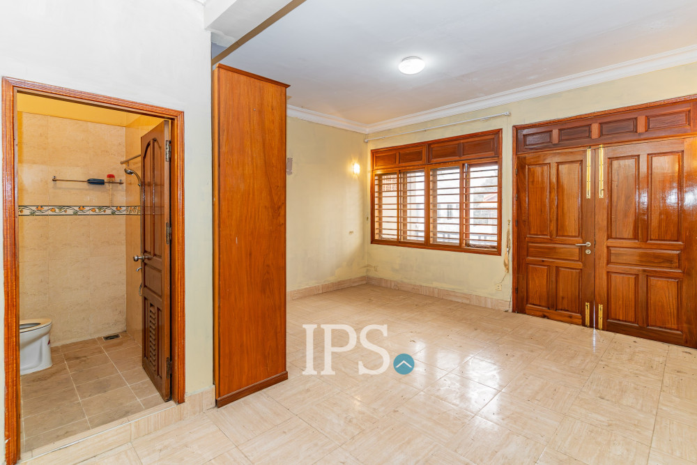 4 Bedroom Townhouse For Sale - Tonle Bassac, Phnom Penh - Image 11 4 Bedroom Townhouse For Sale - Tonle Bassac, Phnom Penh - Image 11