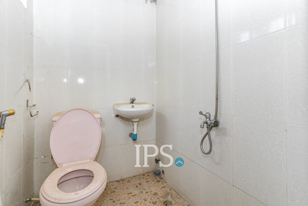 4 Bedroom Townhouse For Sale - Tonle Bassac, Phnom Penh - Image 23 4 Bedroom Townhouse For Sale - Tonle Bassac, Phnom Penh - Image 23