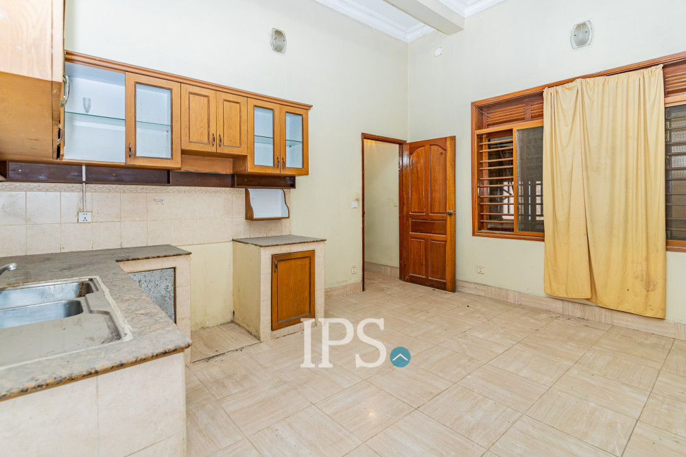 4 Bedroom Townhouse For Sale - Tonle Bassac, Phnom Penh - Image 8 4 Bedroom Townhouse For Sale - Tonle Bassac, Phnom Penh - Image 8