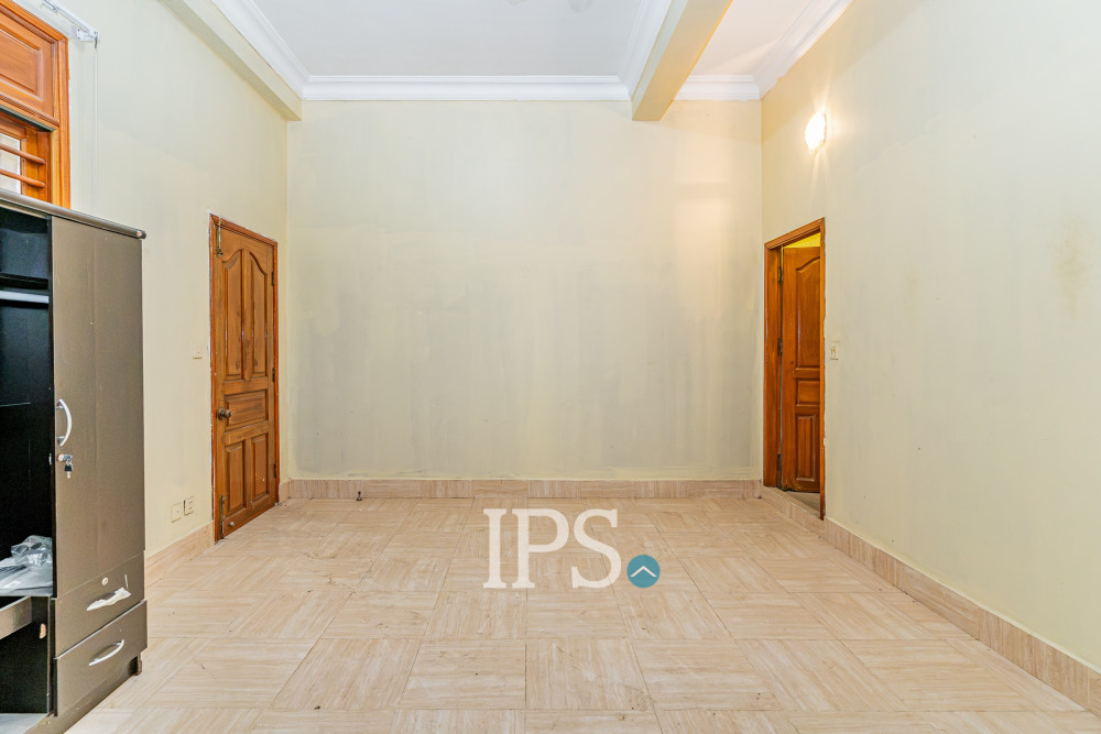 4 Bedroom Townhouse For Sale - Tonle Bassac, Phnom Penh - Image 14 4 Bedroom Townhouse For Sale - Tonle Bassac, Phnom Penh - Image 14