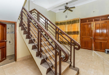 4 Bedroom Townhouse For Sale - Tonle Bassac, Phnom Penh photo 5