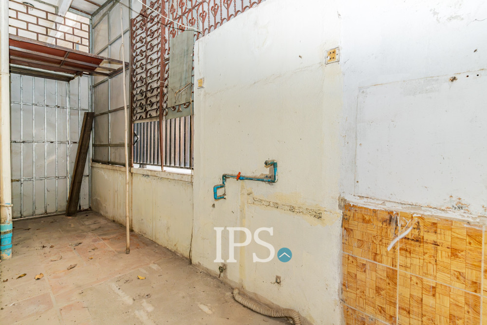 4 Bedroom Townhouse For Sale - Tonle Bassac, Phnom Penh - Image 18 4 Bedroom Townhouse For Sale - Tonle Bassac, Phnom Penh - Image 18