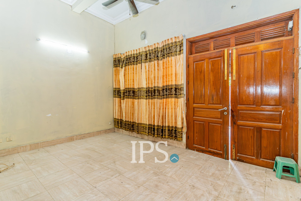 4 Bedroom Townhouse For Sale - Tonle Bassac, Phnom Penh - Image 3 4 Bedroom Townhouse For Sale - Tonle Bassac, Phnom Penh - Image 3