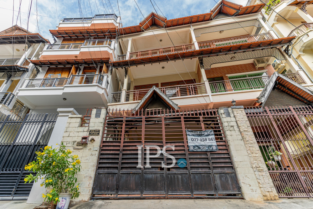 4 Bedroom Townhouse For Sale - Tonle Bassac, Phnom Penh 4 Bedroom Townhouse For Sale - Tonle Bassac, Phnom Penh